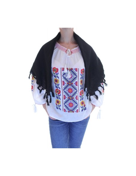 Basma traditionala neagra cu ciucuri