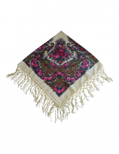 Batic tradițional crem cu flori și ciucuri decorativi – 120x120 cm