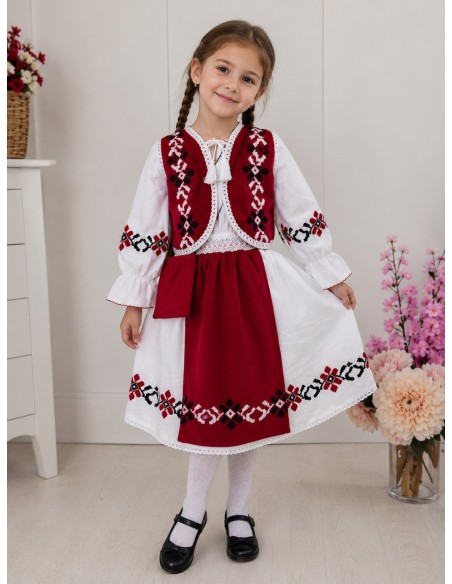 Costum traditional fetite rosu cu rochie populara
