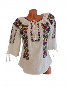 Bluza dama alba cu broderie florala mov si rosie stil traditional elegant