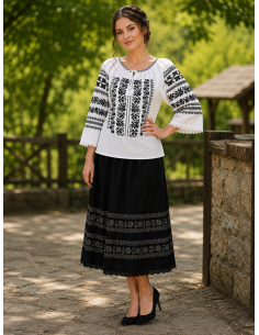 Bluza dama alba cu broderie neagra stil traditional elegant 2