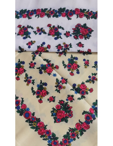 Esarfa dama bej cu imprimeu floral traditional 80x80 cm