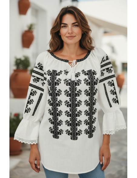 Bluza alba dama cu broderie neagra inspiratie traditionala