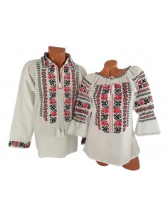 Set cuplu alb cu broderie florala rosie si neagra pentru ea si el 2