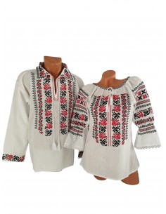 Set cuplu alb cu broderie florala rosie si neagra pentru ea si el