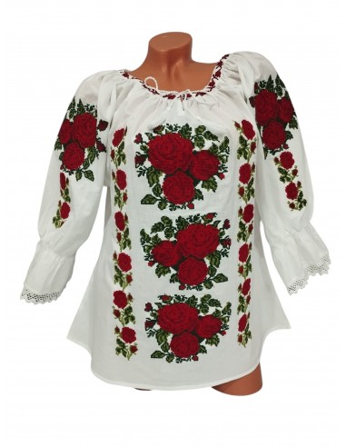 Set mama si fiica cu ie traditionala alba brodata cu trandafiri rosii