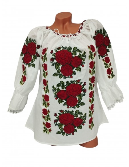 Set mama si fiica cu ie traditionala alba brodata cu trandafiri rosii