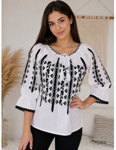 Ie traditionala dama alba cu broderie neagra eleganta 2