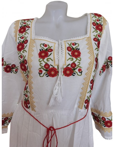 Rochie traditionala alba dama cu broderie rosie si aurie, maneca trei sferturi si croiala lunga