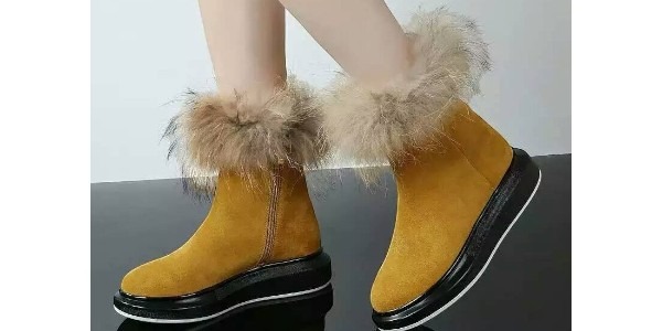Ghete Femei Iasmina Yellow – Stil Modern si Confort pentru Zilele Recile